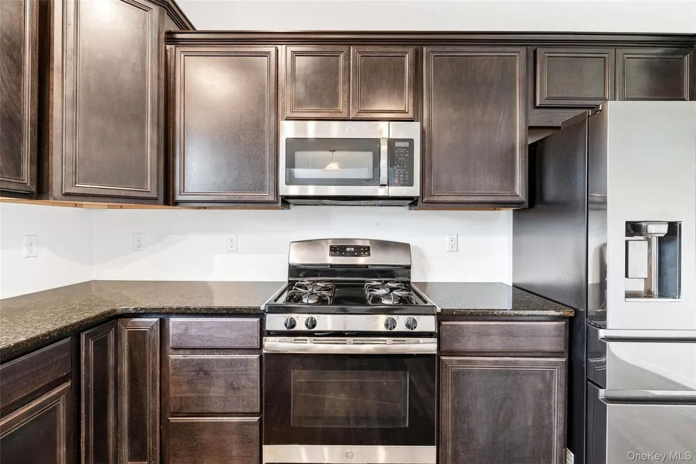 38 Highgrove Drive Washingtonville, NY 10992
