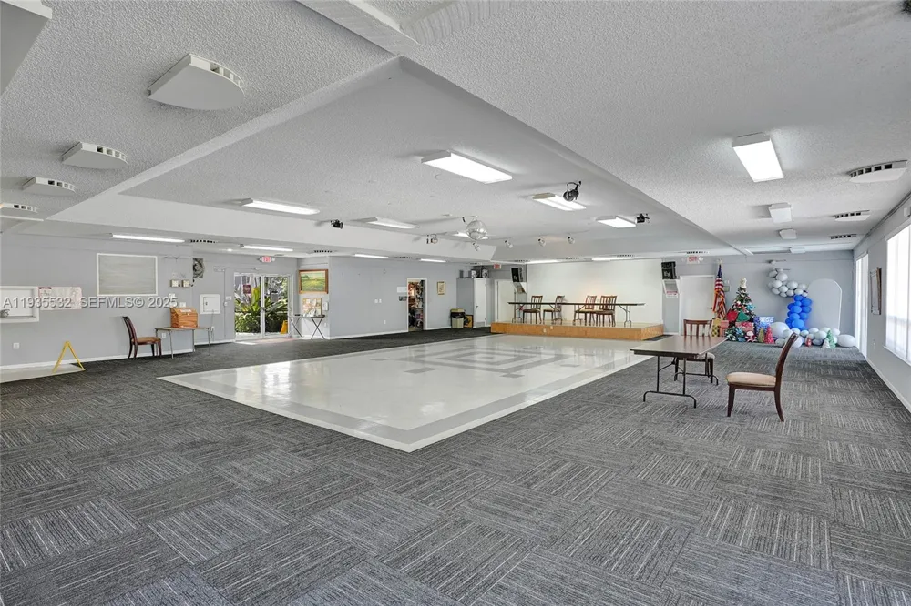 1810 SW 81st Ave #2108 North Lauderdale, FL 33068