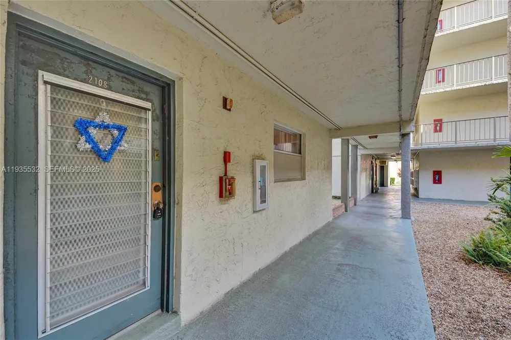 1810 SW 81st Ave #2108 North Lauderdale, FL 33068