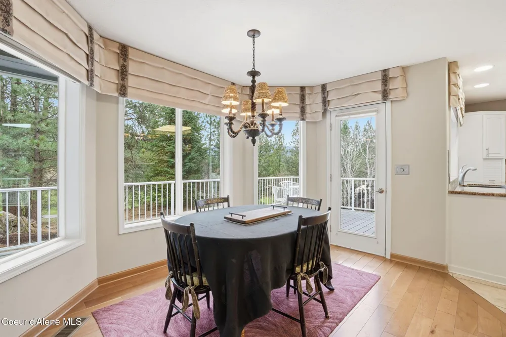 514 DUNBARTON OAKS LANE Liberty Lake, WA 99019