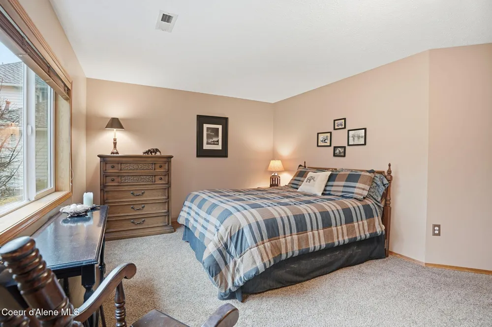 514 DUNBARTON OAKS LANE Liberty Lake, WA 99019