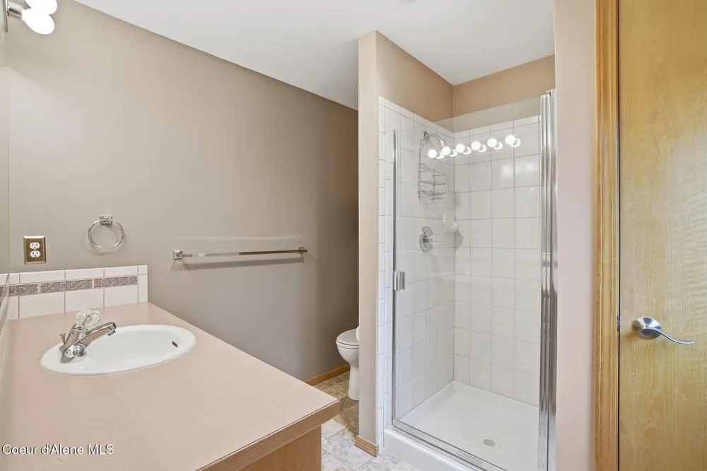 514 DUNBARTON OAKS LANE Liberty Lake, WA 99019