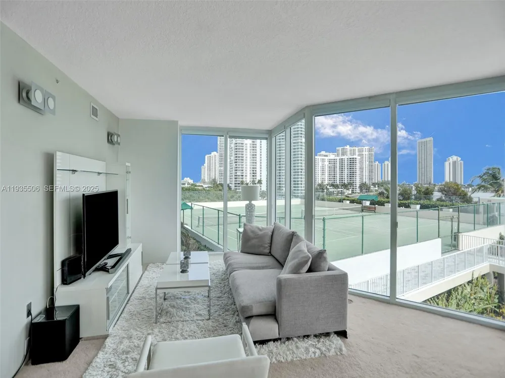 3370 Hidden Bay Dr #508 Aventura, FL 33180