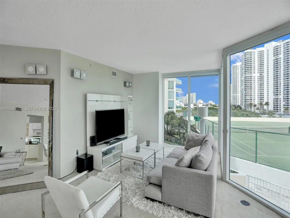 3370 Hidden Bay Dr #508 Aventura, FL 33180