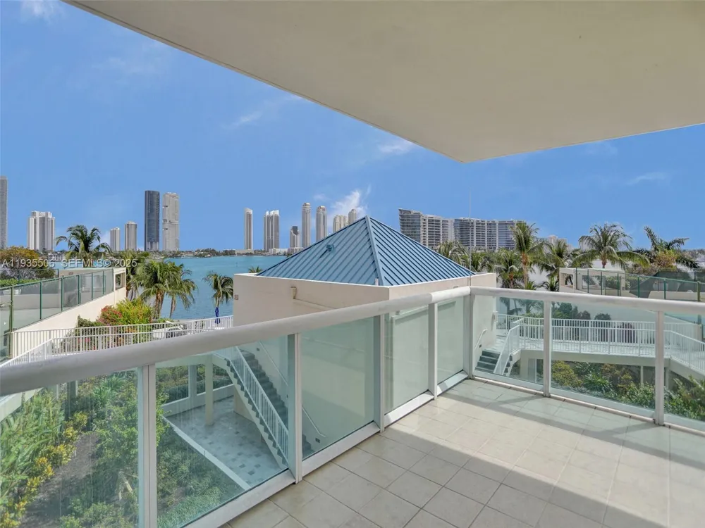 3370 Hidden Bay Dr #508 Aventura, FL 33180
