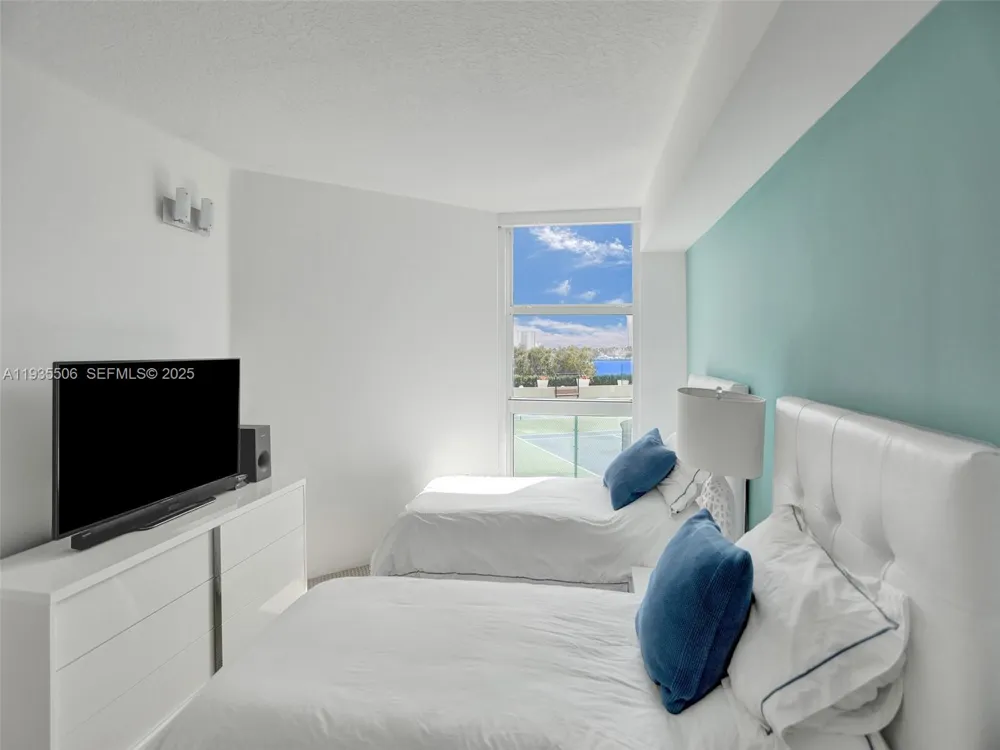3370 Hidden Bay Dr #508 Aventura, FL 33180