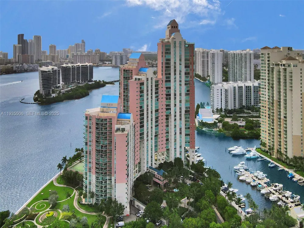 3370 Hidden Bay Dr #508 Aventura, FL 33180