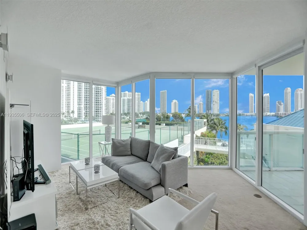 3370 Hidden Bay Dr #508 Aventura, FL 33180