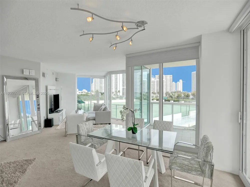 3370 Hidden Bay Dr #508 Aventura, FL 33180