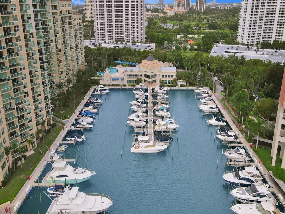 3370 Hidden Bay Dr #508 Aventura, FL 33180