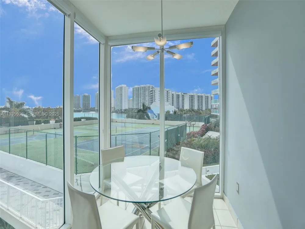 3370 Hidden Bay Dr #508 Aventura, FL 33180