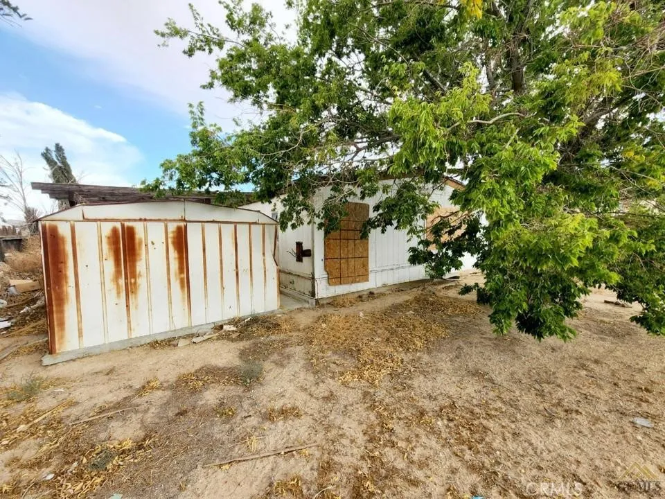 330 Morning Glory Drive California City, CA 93505