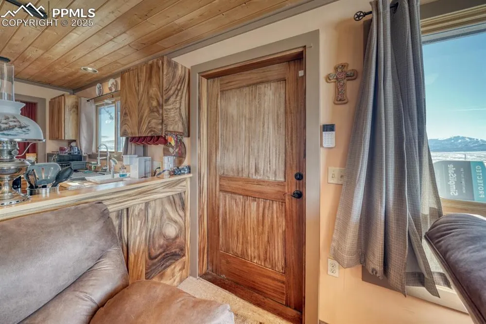 565 Pass Peak Drive Westcliffe, CO 81252