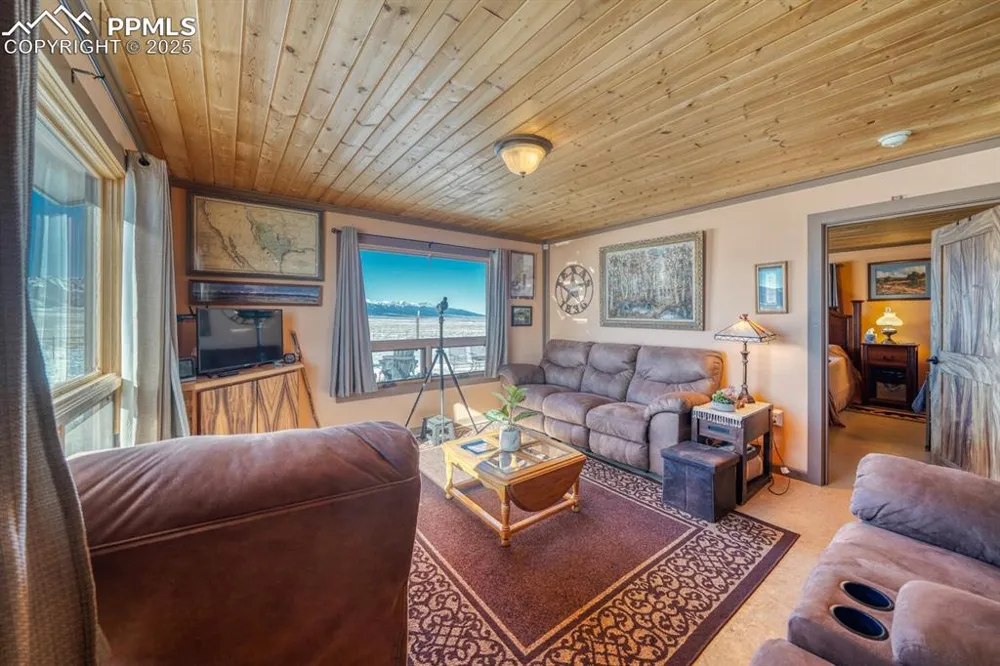 565 Pass Peak Drive Westcliffe, CO 81252