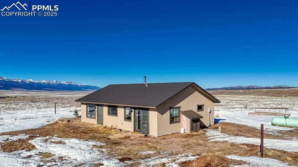 565 Pass Peak Drive Westcliffe, CO 81252