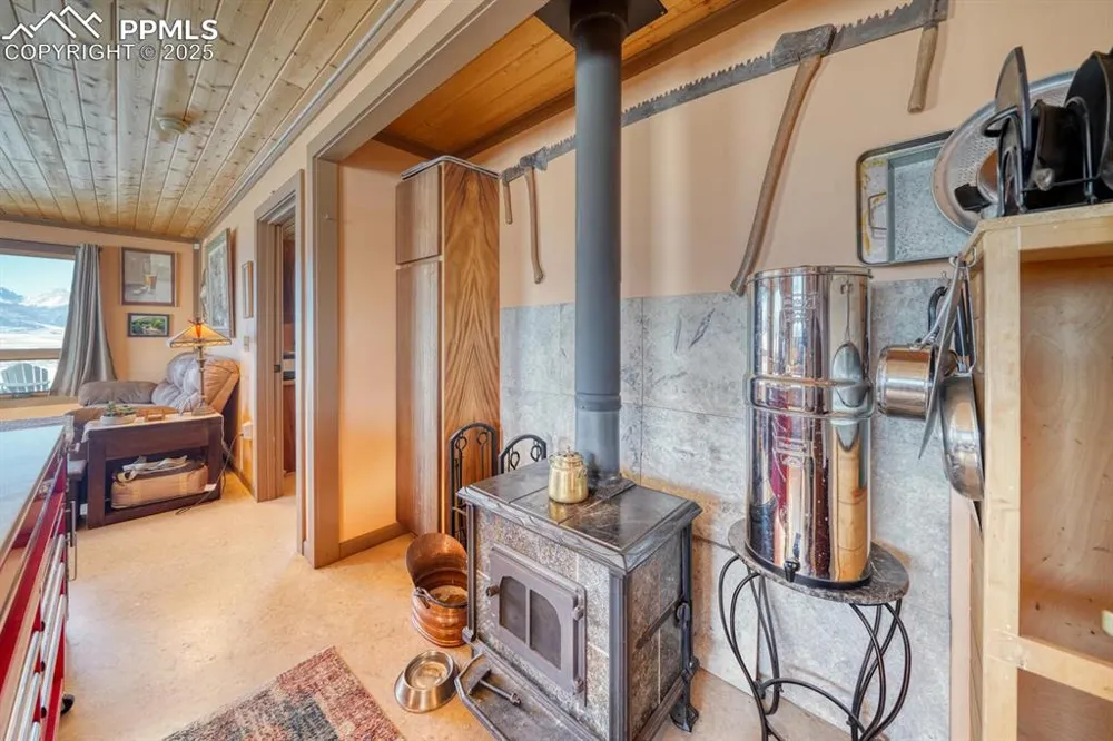 565 Pass Peak Drive Westcliffe, CO 81252