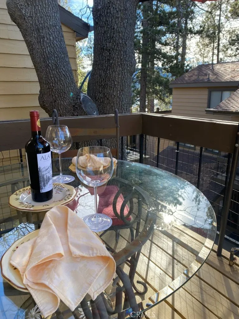 27657 Peninsula Drive #106 Lake Arrowhead, CA 92352