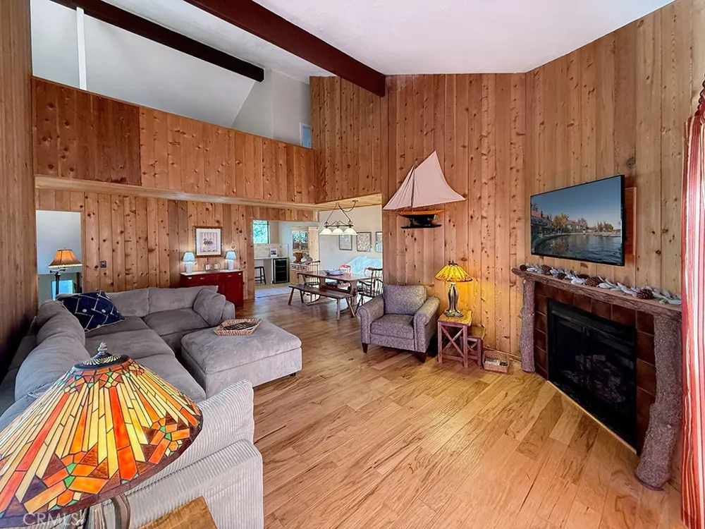 27657 Peninsula Drive #106 Lake Arrowhead, CA 92352