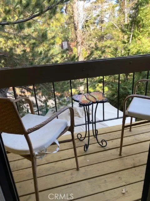 27657 Peninsula Drive #106 Lake Arrowhead, CA 92352