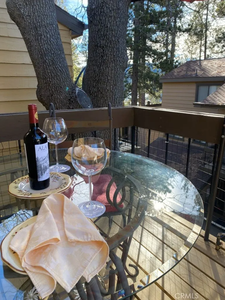 27657 Peninsula Drive #106 Lake Arrowhead, CA 92352