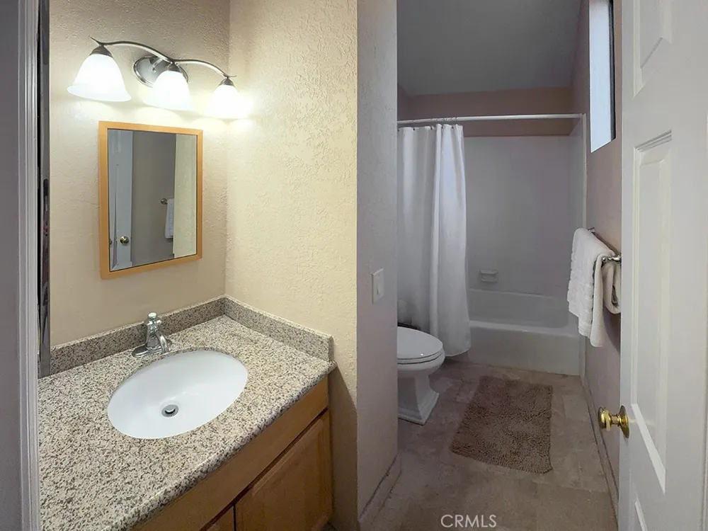 27657 Peninsula Drive #106 Lake Arrowhead, CA 92352