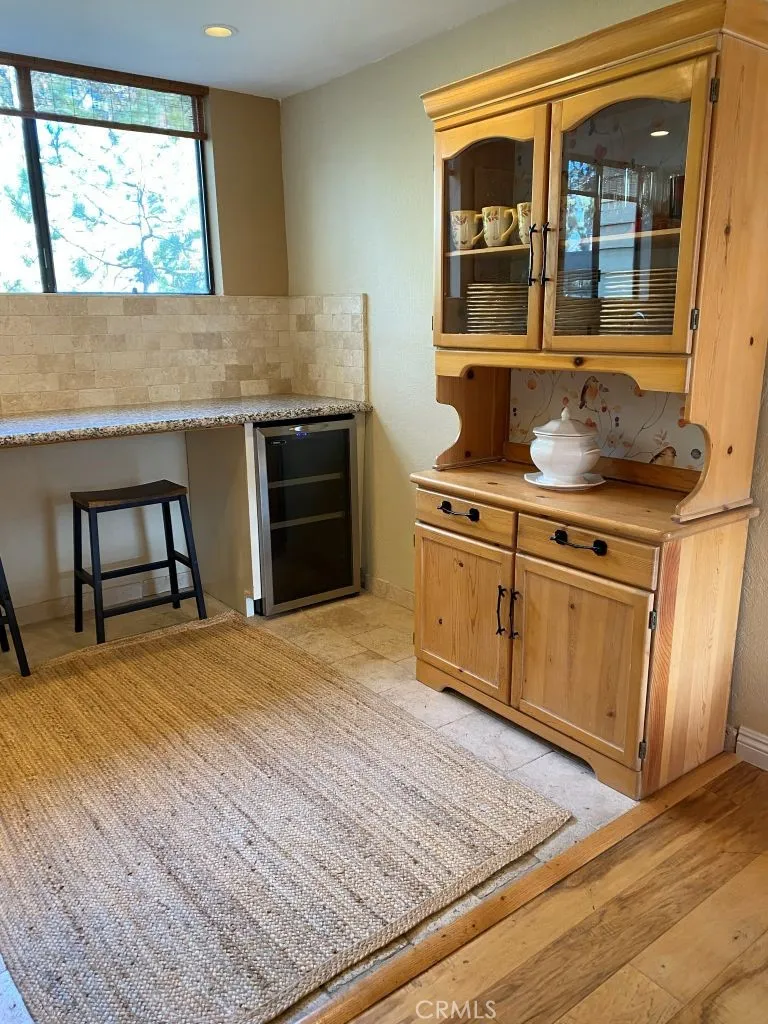 27657 Peninsula Drive #106 Lake Arrowhead, CA 92352