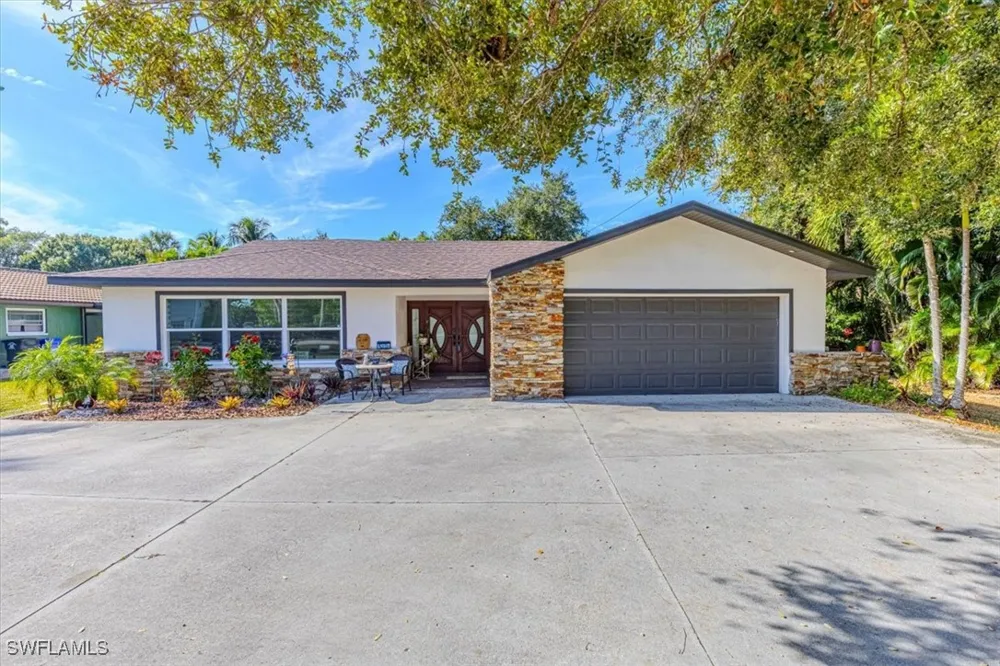 McGregor Boulevard Fort Myers, FL 33901