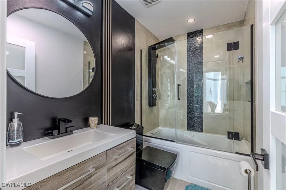 McGregor Boulevard Fort Myers, FL 33901
