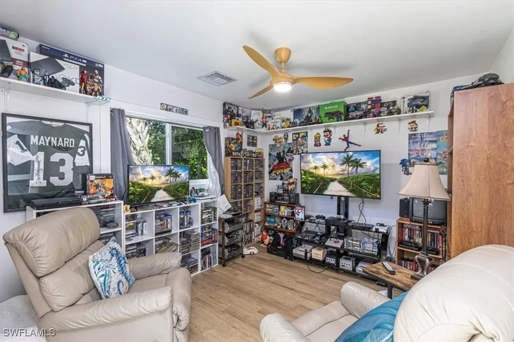 McGregor Boulevard Fort Myers, FL 33901