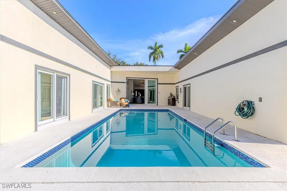 McGregor Boulevard Fort Myers, FL 33901