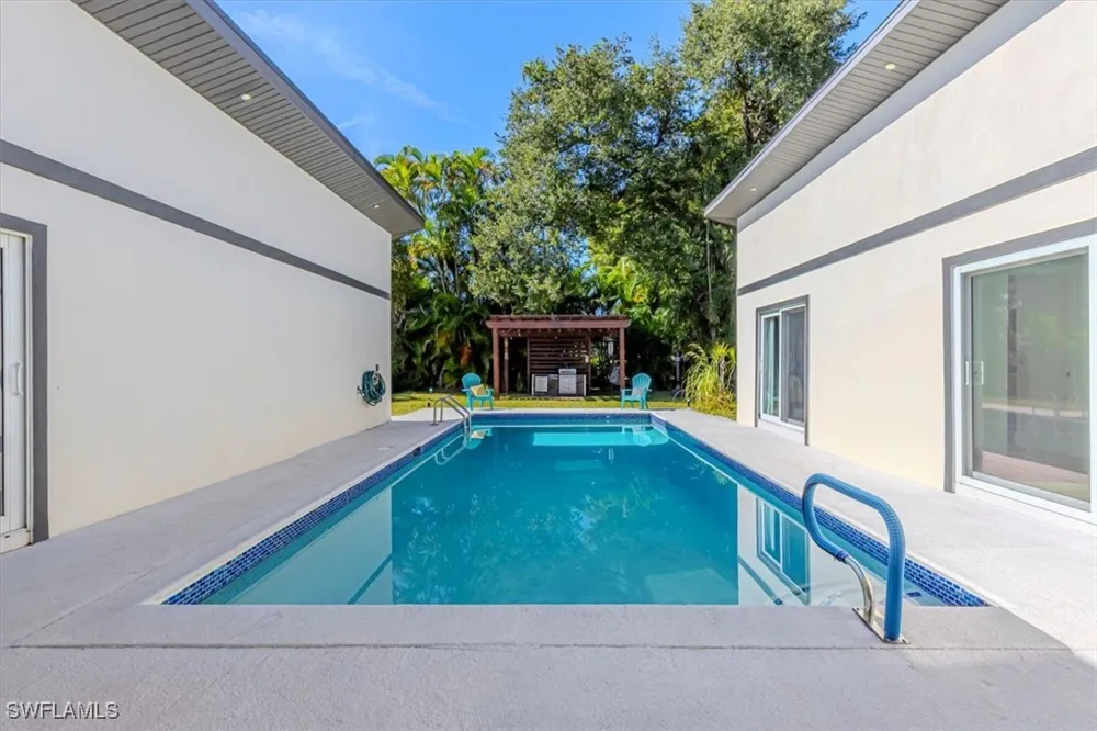McGregor Boulevard Fort Myers, FL 33901