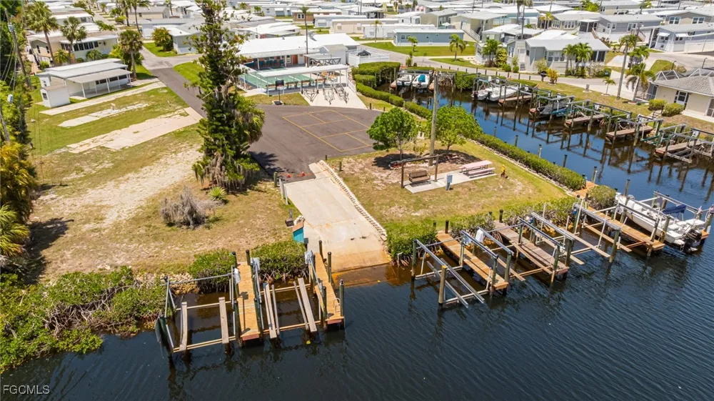 Garden Drive Estero, FL 33928