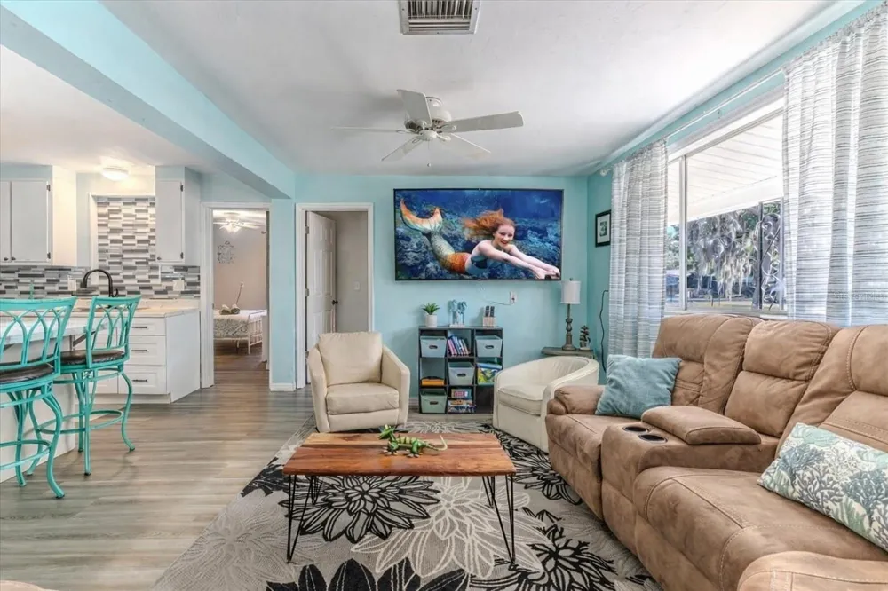 5261 CIRCLE DRIVE Weeki Wachee, FL 34607