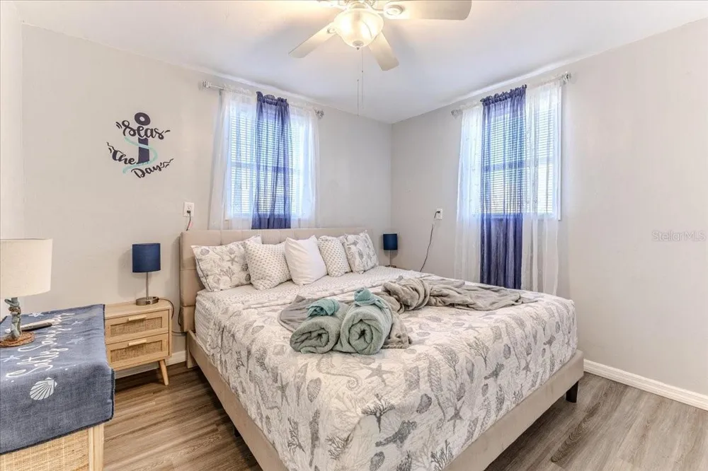 5261 CIRCLE DRIVE Weeki Wachee, FL 34607