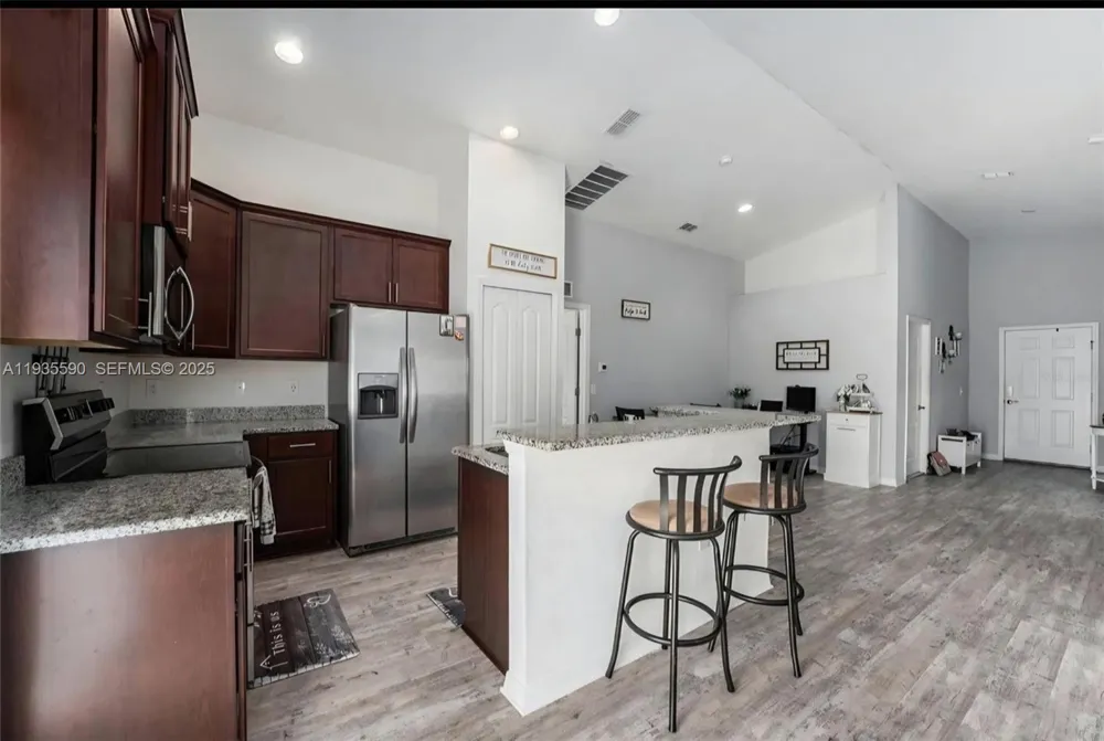 8240 Campbell Crossing Lakeland, FL 33810