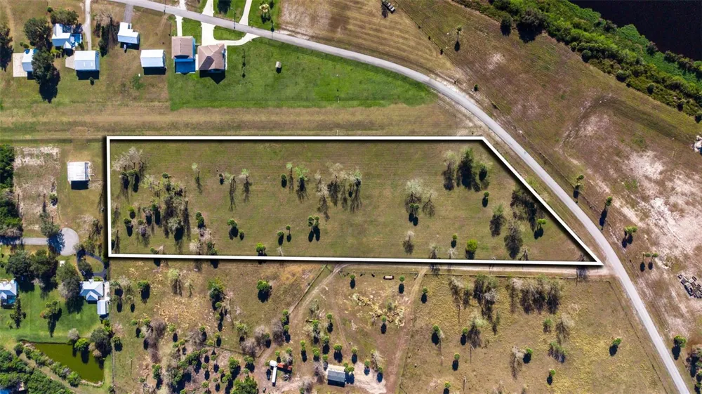 SW 144TH PARKWAY Okeechobee, FL 34974