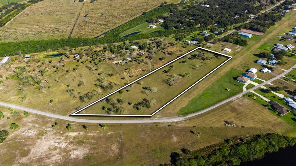 SW 144TH PARKWAY Okeechobee, FL 34974