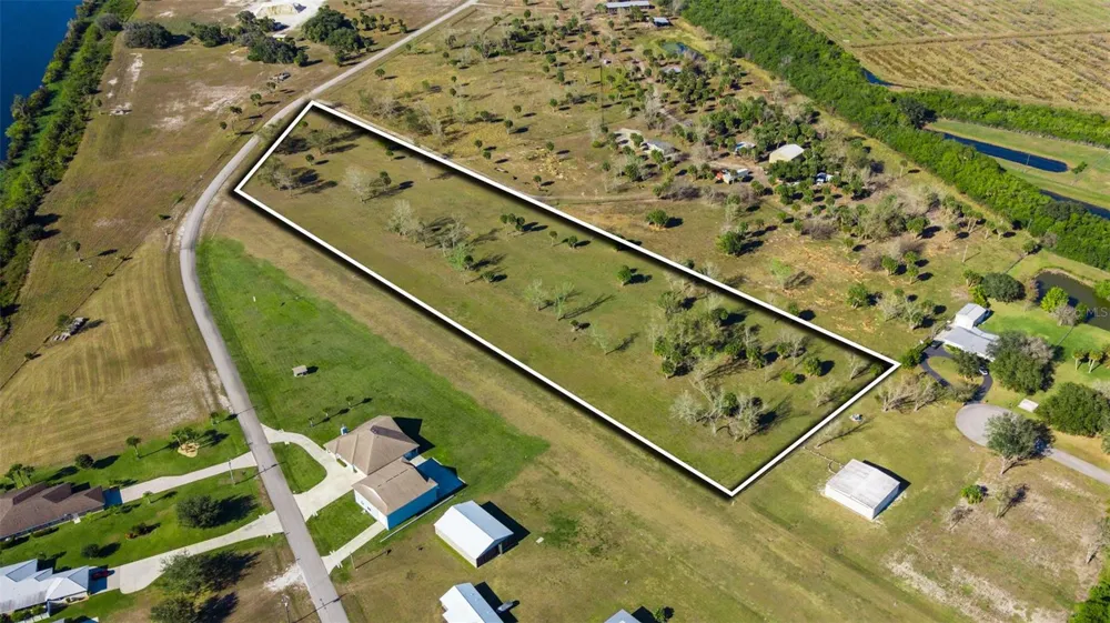 SW 144TH PARKWAY Okeechobee, FL 34974