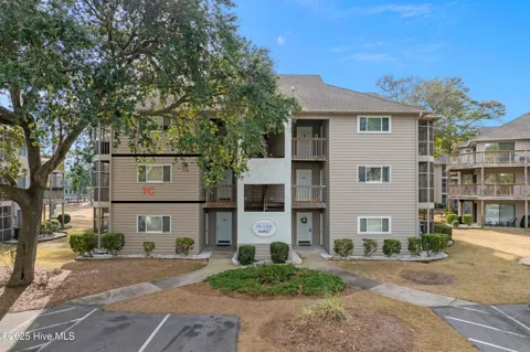 807 Colony Place #7c