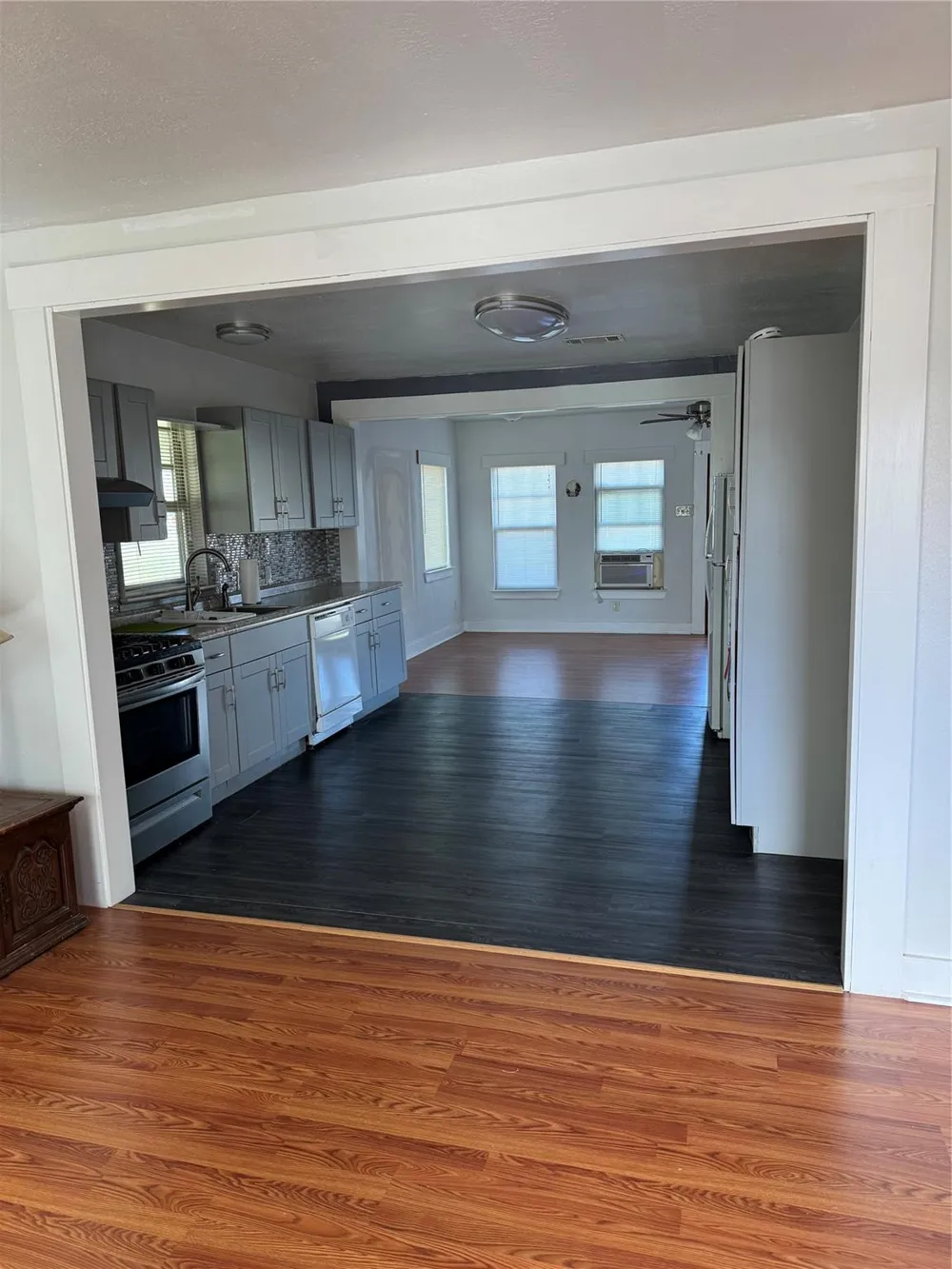 602 E Clayton Street Cuero, TX 77954