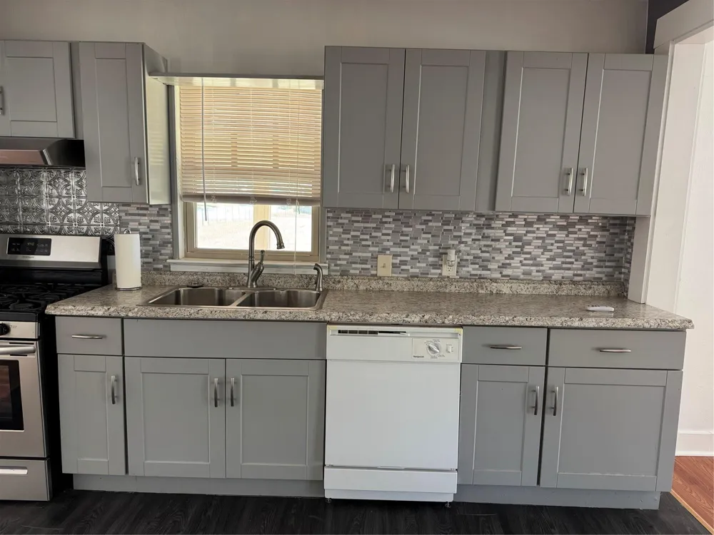 602 E Clayton Street Cuero, TX 77954