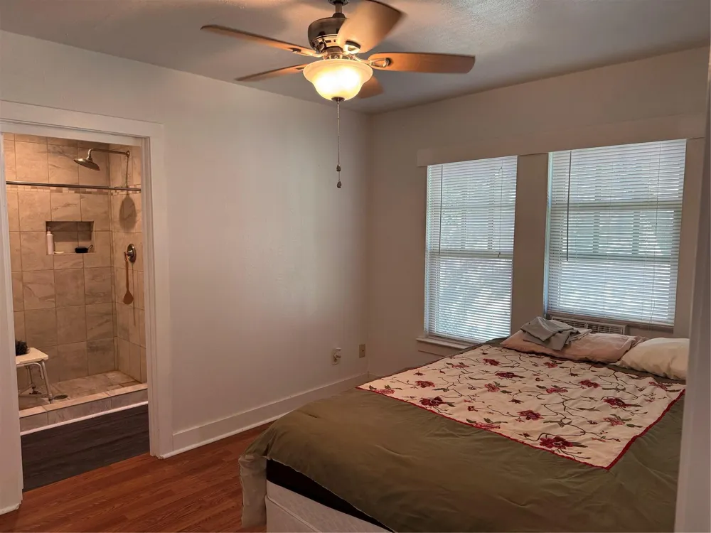 602 E Clayton Street Cuero, TX 77954