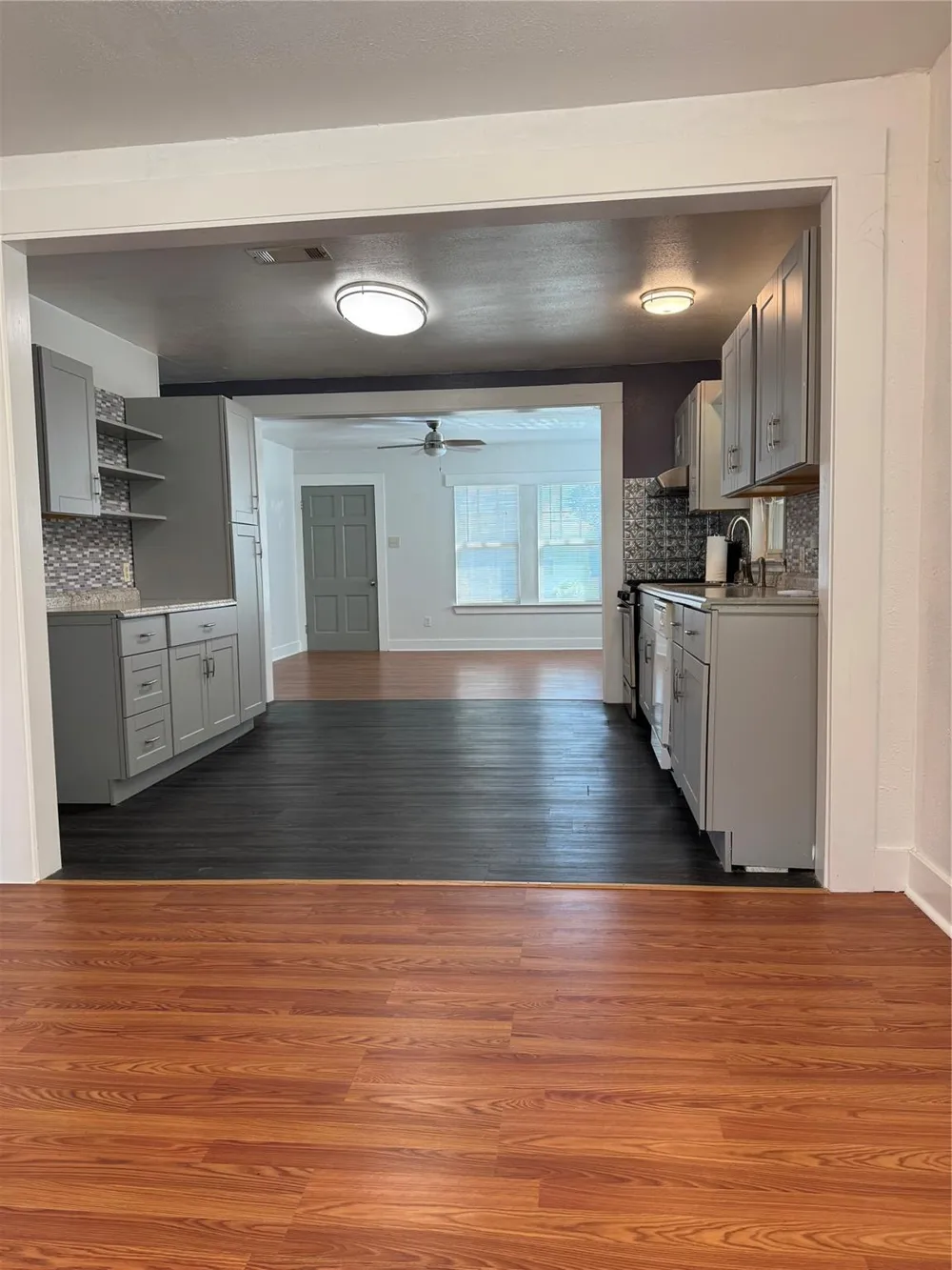 602 E Clayton Street Cuero, TX 77954