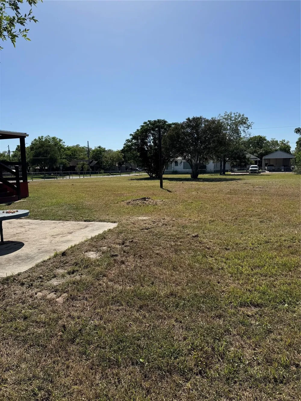 602 E Clayton Street Cuero, TX 77954