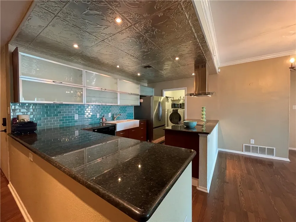 520 S Chaparral Street #301 Corpus Christi, TX 78401