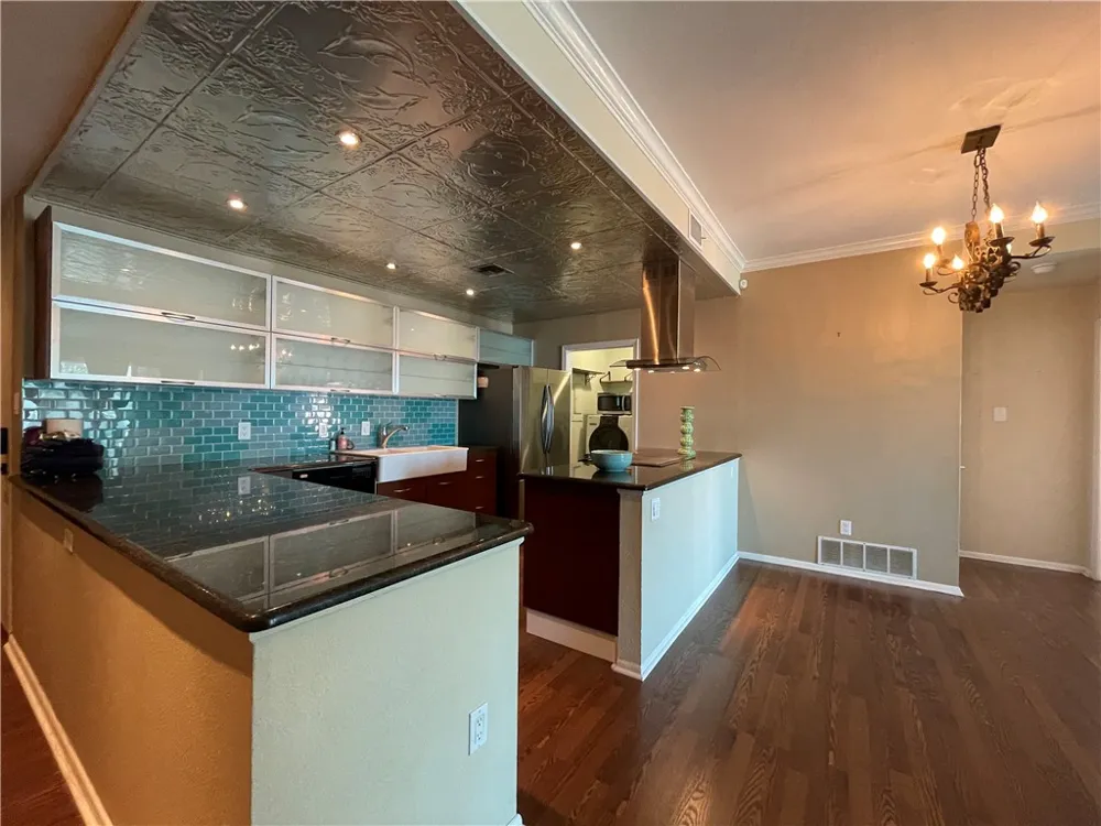 520 S Chaparral Street #301 Corpus Christi, TX 78401