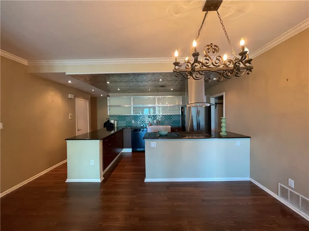 520 S Chaparral Street #301 Corpus Christi, TX 78401