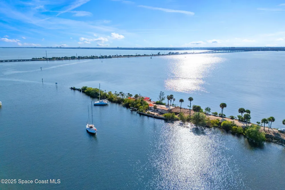 11680 Dragon Point Drive Merritt Island, FL 32952