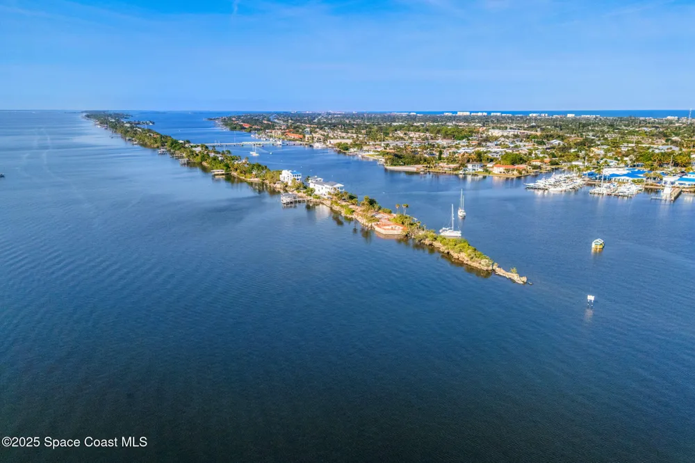 11680 Dragon Point Drive Merritt Island, FL 32952