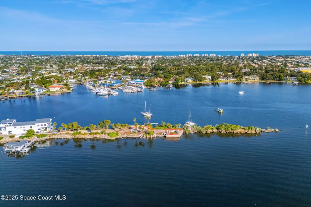 11680 Dragon Point Drive Merritt Island, FL 32952